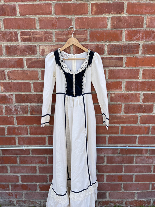 Gunne Sax Dress (White/Navy)